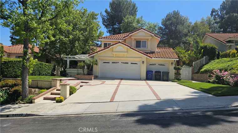Photo of 24722 Bracken Ln Stevenson Ranch, CA 91381
