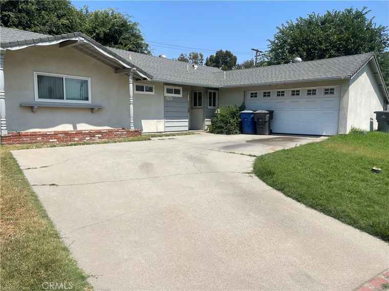 Photo of 7702 cassia Ave Riverside, CA 92504