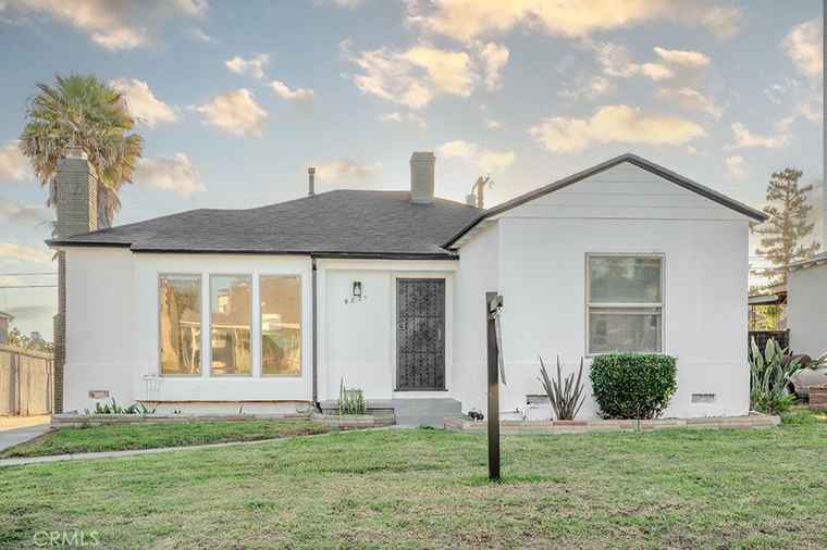 Photo of 9821 S 8th Ave Inglewood, CA 90305