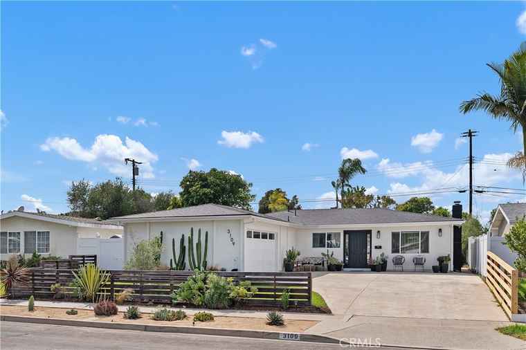 Photo of 3109 Barbados Pl Costa Mesa, CA 92626