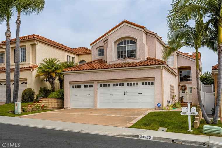 Photo of 24952 Eaton Ln Laguna Niguel, CA 92677