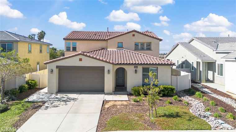 Photo of 1663 Ocala Ln Beaumont, CA 92223