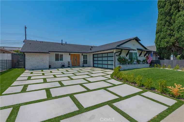 Photo of 19220 Springport Dr Rowland Heights, CA 91748