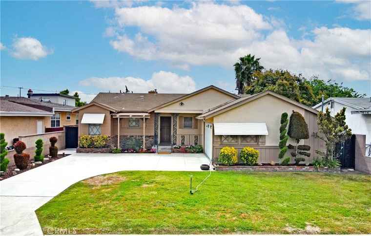 Photo of 11614 Salford Ave Downey, CA 90241
