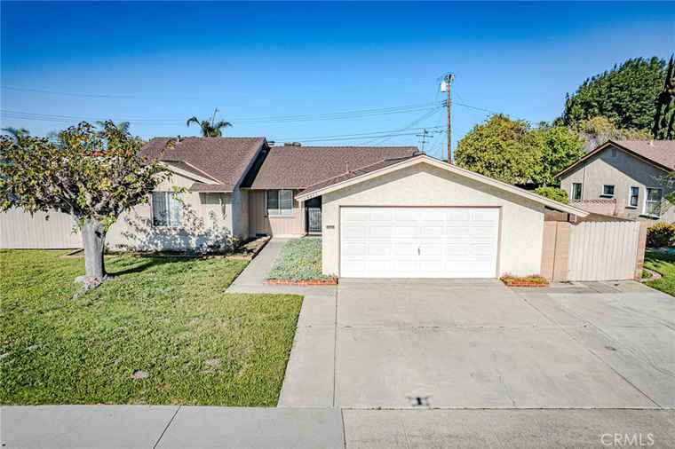Photo of 13411 Chestnut St Westminster, CA 92683