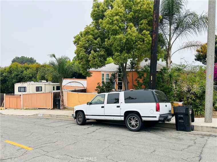 Photo of 8415 West Blvd Inglewood, CA 90305