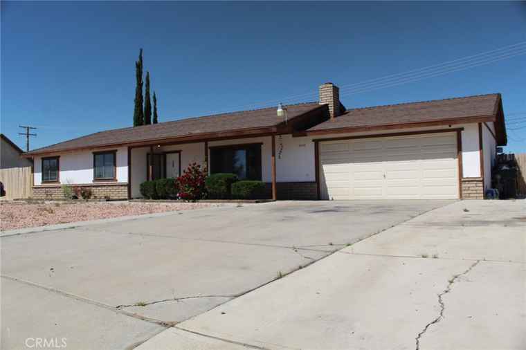 Photo of 14400 Woodland Dr Victorville, CA 92395