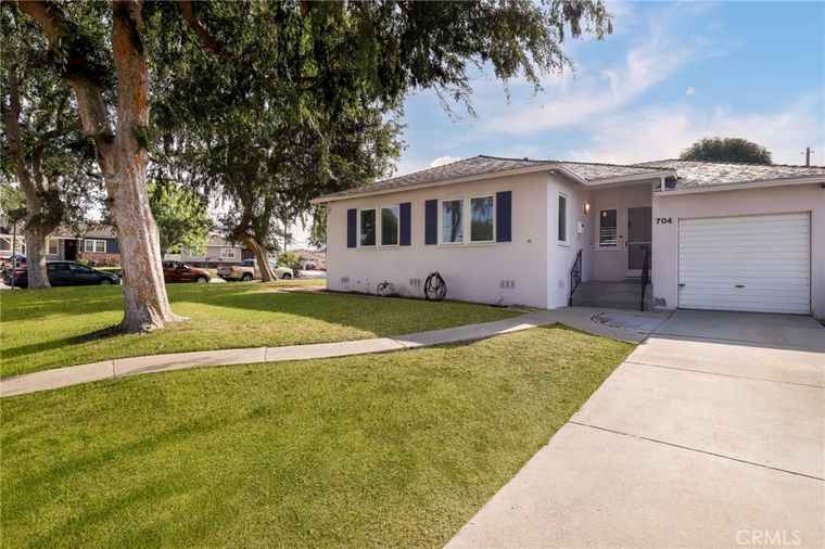 Photo of 704 Orange Cir Covina, CA 91723