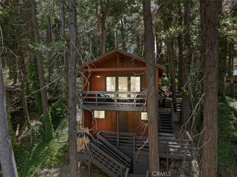 Photo of 23717 Scenic Dr Crestline, CA 92325