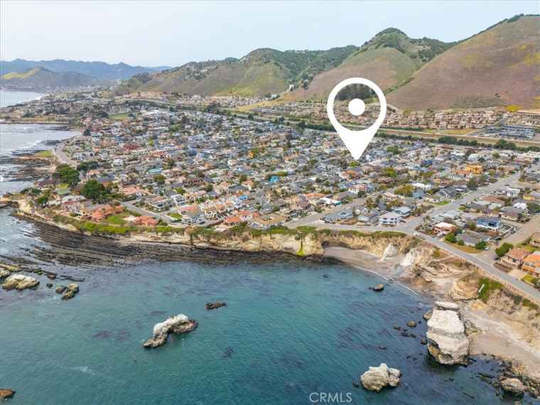 Photo of 214 Placentia Ave Pismo Beach, CA 93449