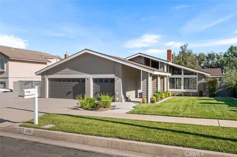 Photo of 1092 Deborah St Upland, CA 91784