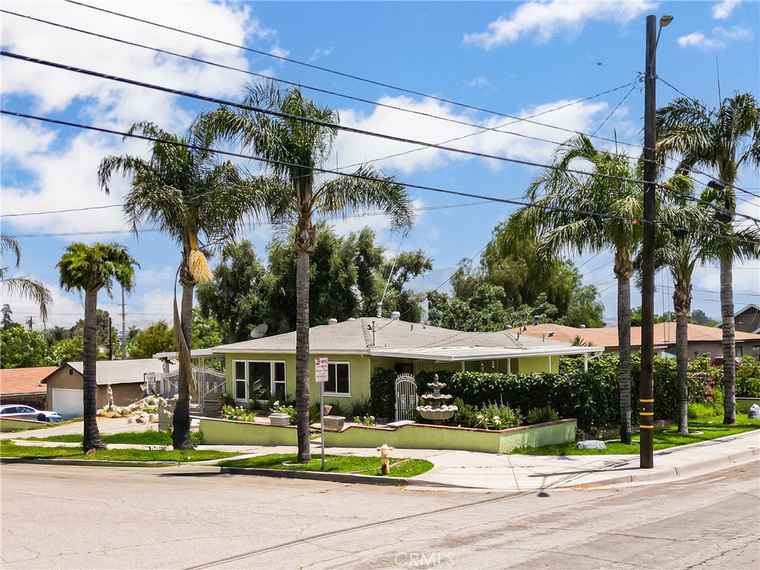 Photo of 480 W D St Colton, CA 92324