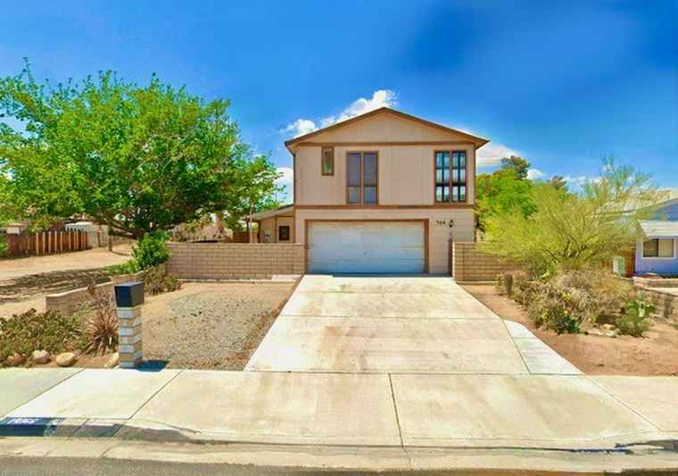 Photo of 14166 Riviera Dr Victorville, CA 92395