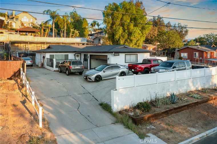 Photo of 2633 Valley View Ave Norco, CA 92860