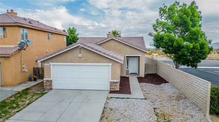Photo of 13892 Summer Wind St Victorville, CA 92394