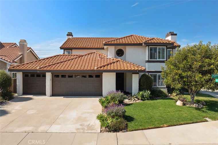 Photo of 11533 Poppyglen Ct Moorpark, CA 93021