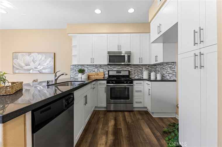 Photo of 159 E Commercial St San Dimas, CA 91773