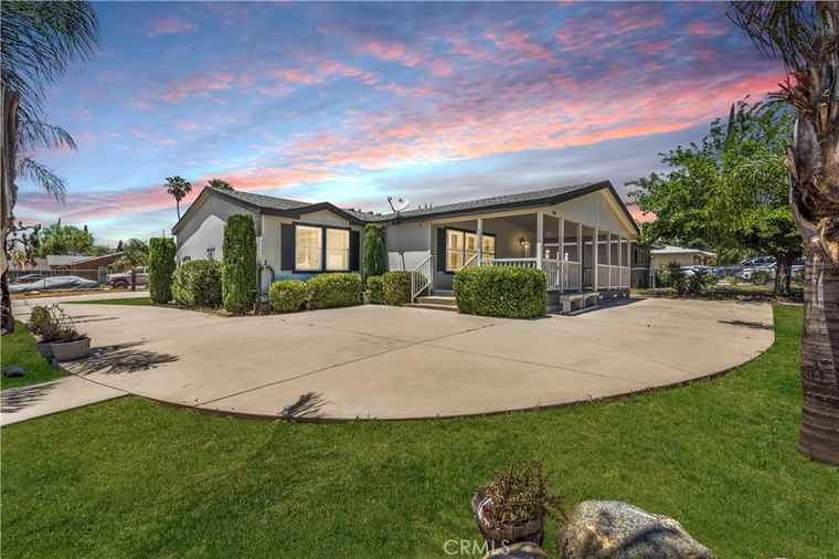 Photo of 1225 N Alessandro St Banning, CA 92220
