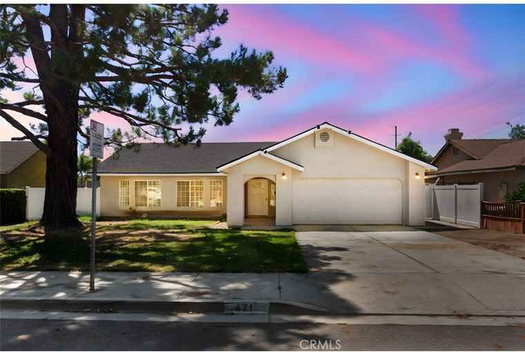 Photo of 421 Lisbon St Perris, CA 92571