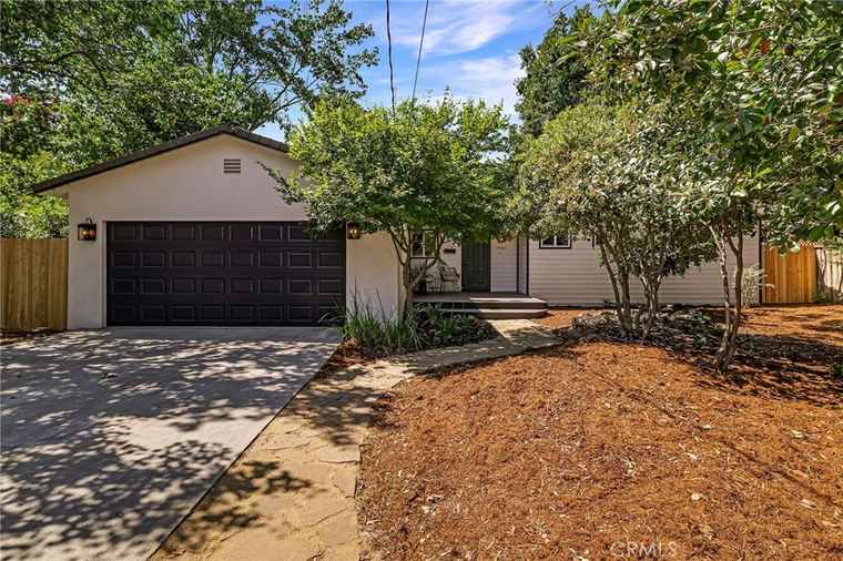 Photo of 1482 Hawthorne Ave Chico, CA 95926