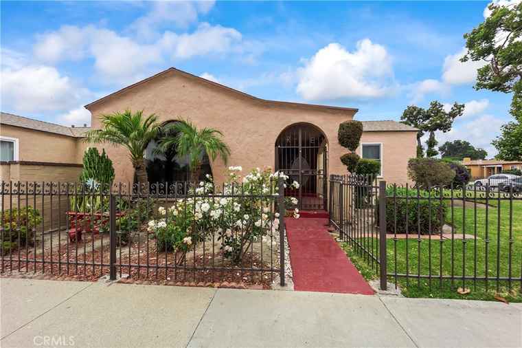 Photo of 621 S Burris Ave Compton, CA 90221