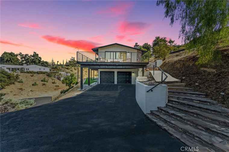 Photo of 1909 Canyon Rd Redlands, CA 92373
