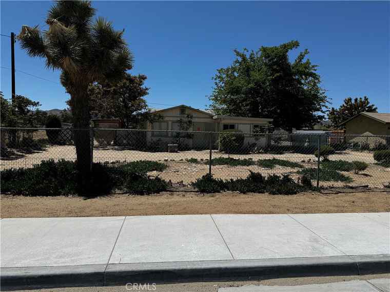 Photo of 56859 Little League Dr Yucca Valley, CA 92284