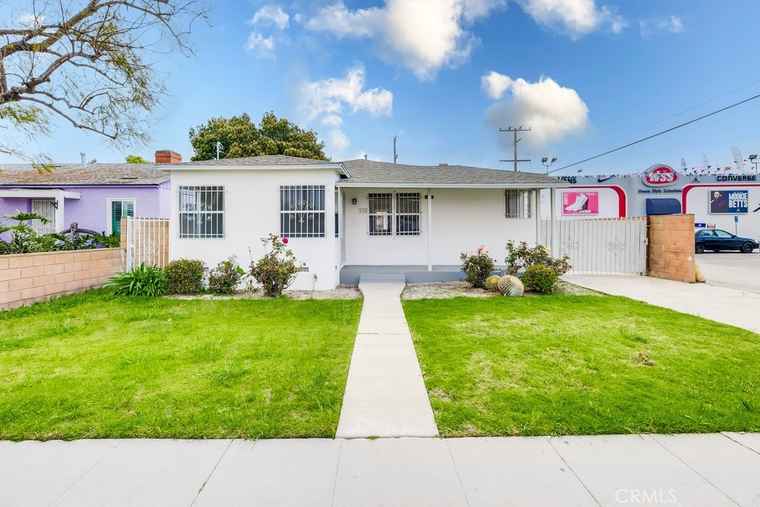 Photo of 1110 N Pearl Ave Compton, CA 90221