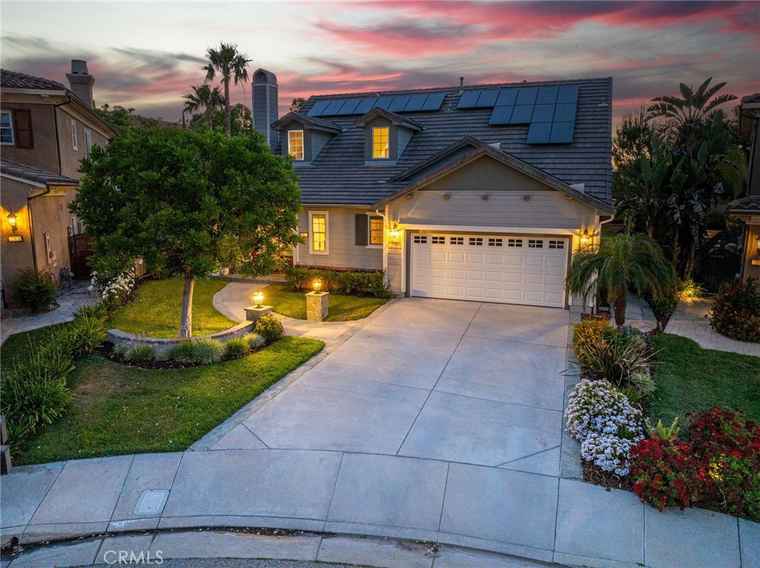 Photo of 26941 Redwood Bluff Ln Valencia, CA 91381