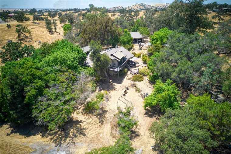 Photo of 40687 Millstream Ln Madera, CA 93636