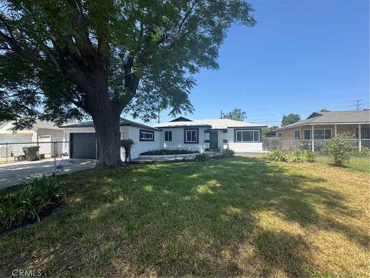 Photo of 10615 Wolfe Ave Riverside, CA 92505