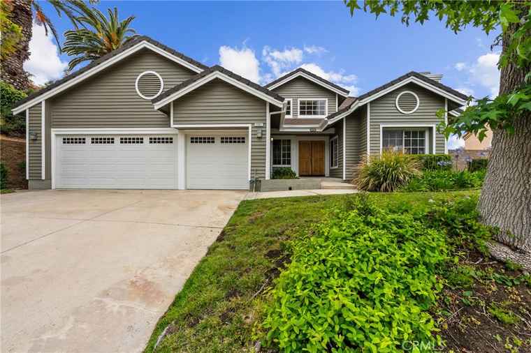 Photo of 3891 Hunters Grove Ct Moorpark, CA 93021