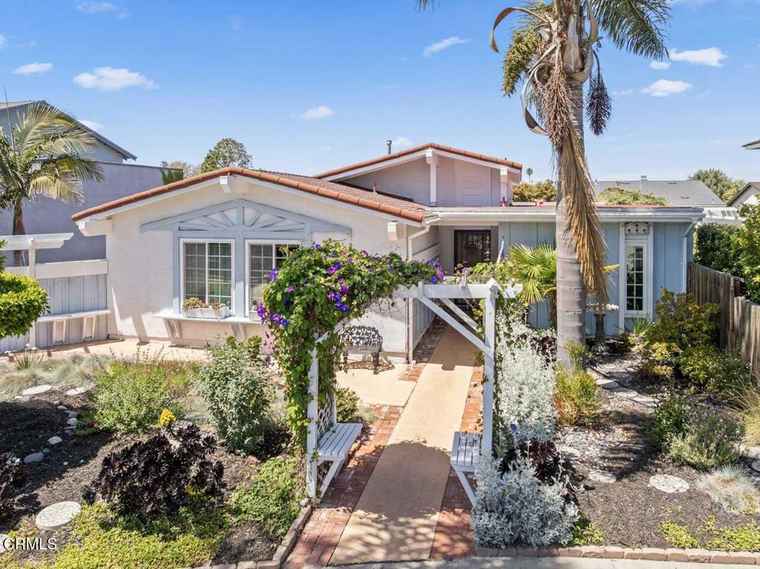Photo of 1805 Adelaide Ct Oxnard, CA 93035