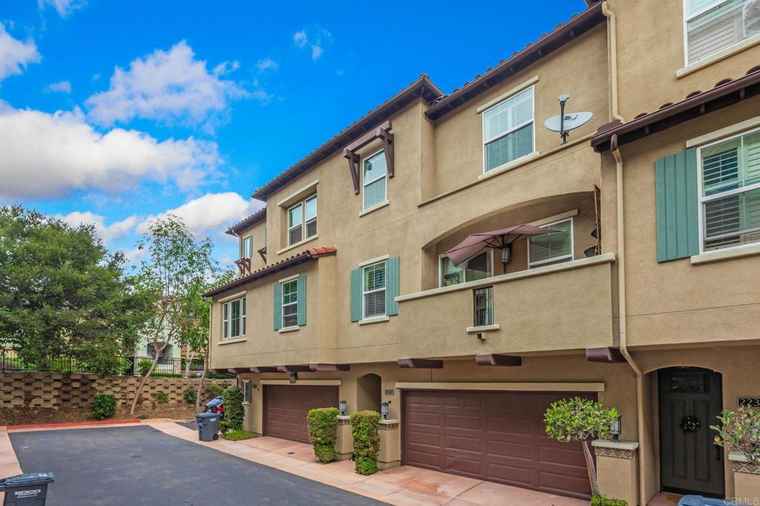 Photo of 2241 Indus Way San Marcos, CA 92078