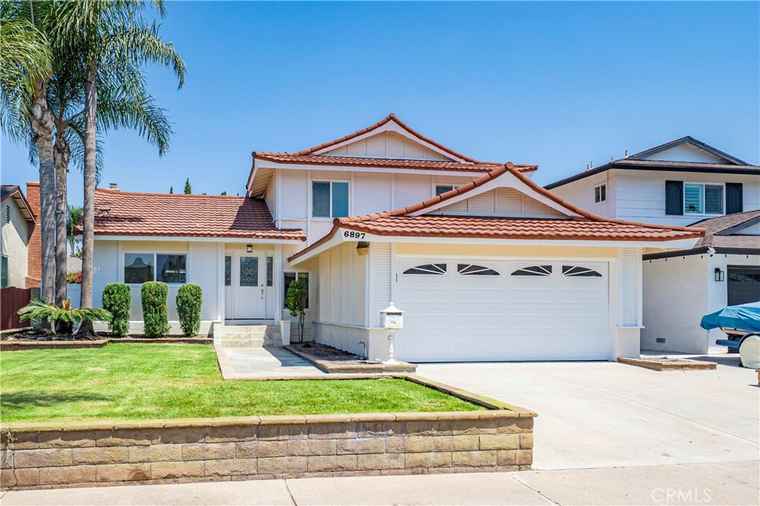 Photo of 6897 Leilani Ln Cypress, CA 90630