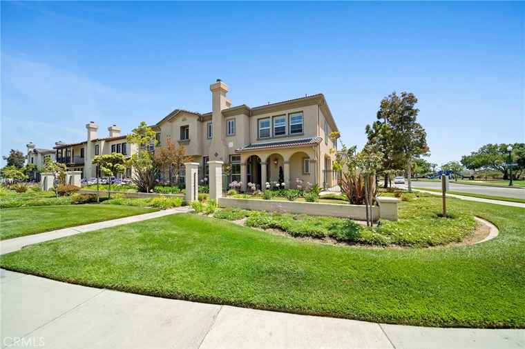 Photo of 4425 Ahoy Ln Oxnard, CA 93035