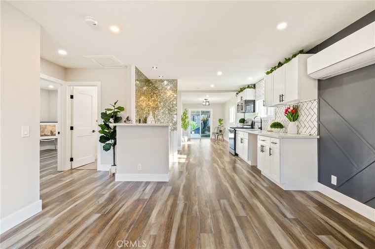 Photo of 4930 W 142nd St Hawthorne, CA 90250