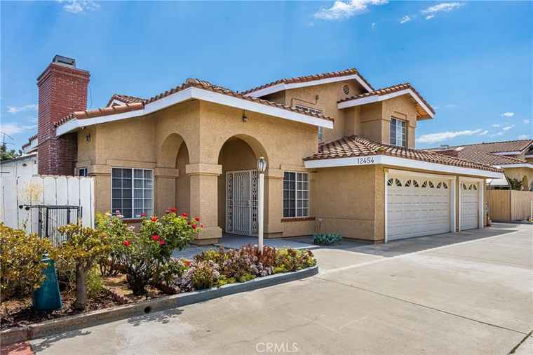 Photo of 12454 Poinsettia Ave El Monte, CA 91732
