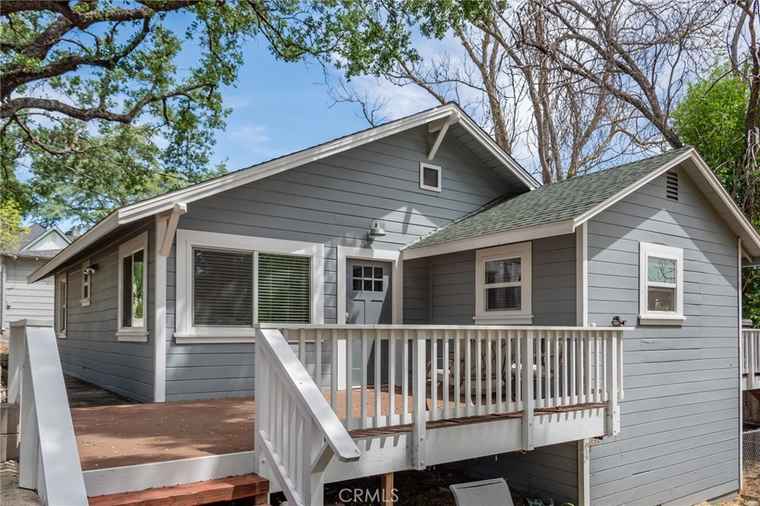 Photo of 1222 Chestnut St Paso Robles, CA 93446