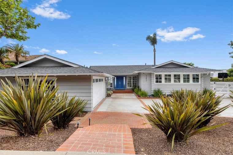 Photo of 7292 Berry Hill Dr Rancho Palos Verdes, CA 90275