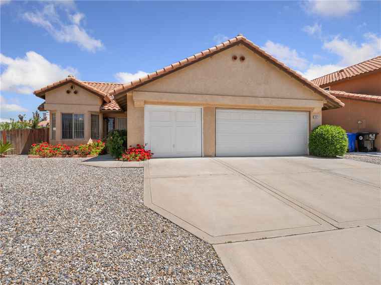 Photo of 12871 Jade Rd Victorville, CA 92392