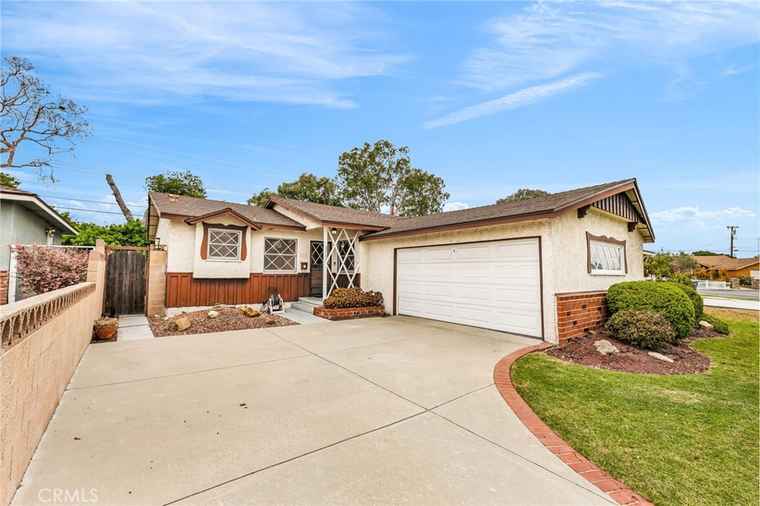 Photo of 3723 Sandgate Dr Torrance, CA 90504