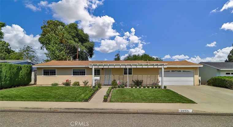 Photo of 2230 Cordero Ave Simi Valley, CA 93065