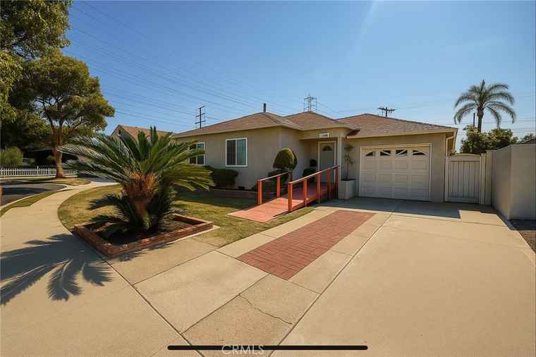 Photo of 17515 Delia Ave Torrance, CA 90504