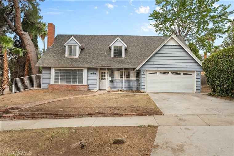 Photo of 895 Huston Dr Riverside, CA 92507