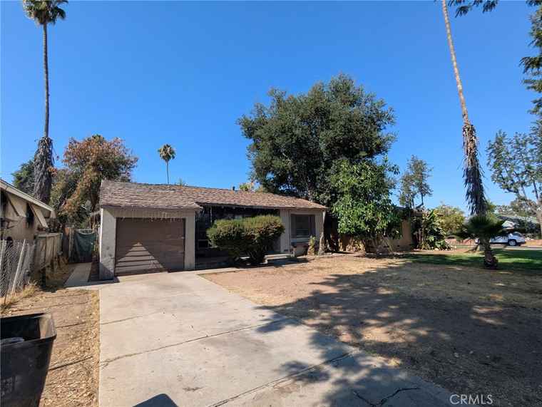 Photo of 2786 Pleasant St Riverside, CA 92507