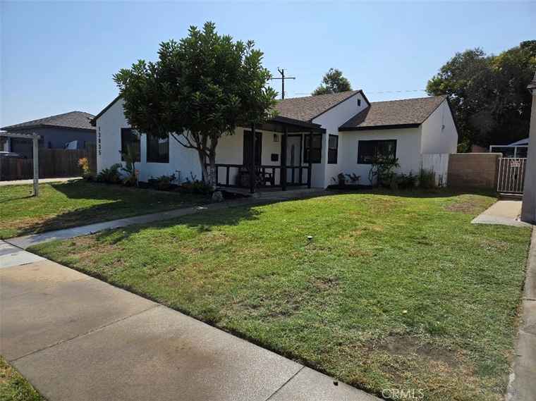 Photo of 13835 Cowley Ave Bellflower, CA 90706