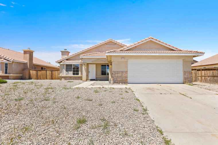 Photo of 15510 Ferndale Rd Victorville, CA 92394