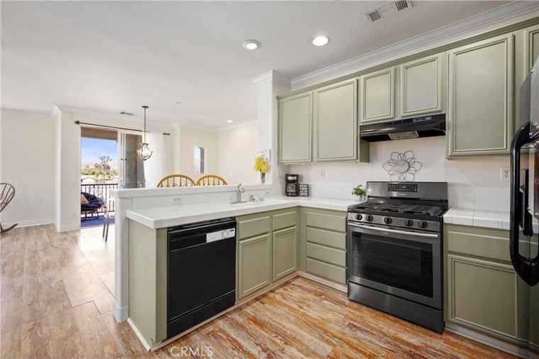 Photo of 1800 E Lakeshore Dr #510 Lake Elsinore, CA 92530