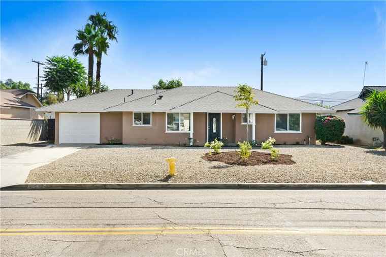 Photo of 3255 Sierra Ave Norco, CA 92860